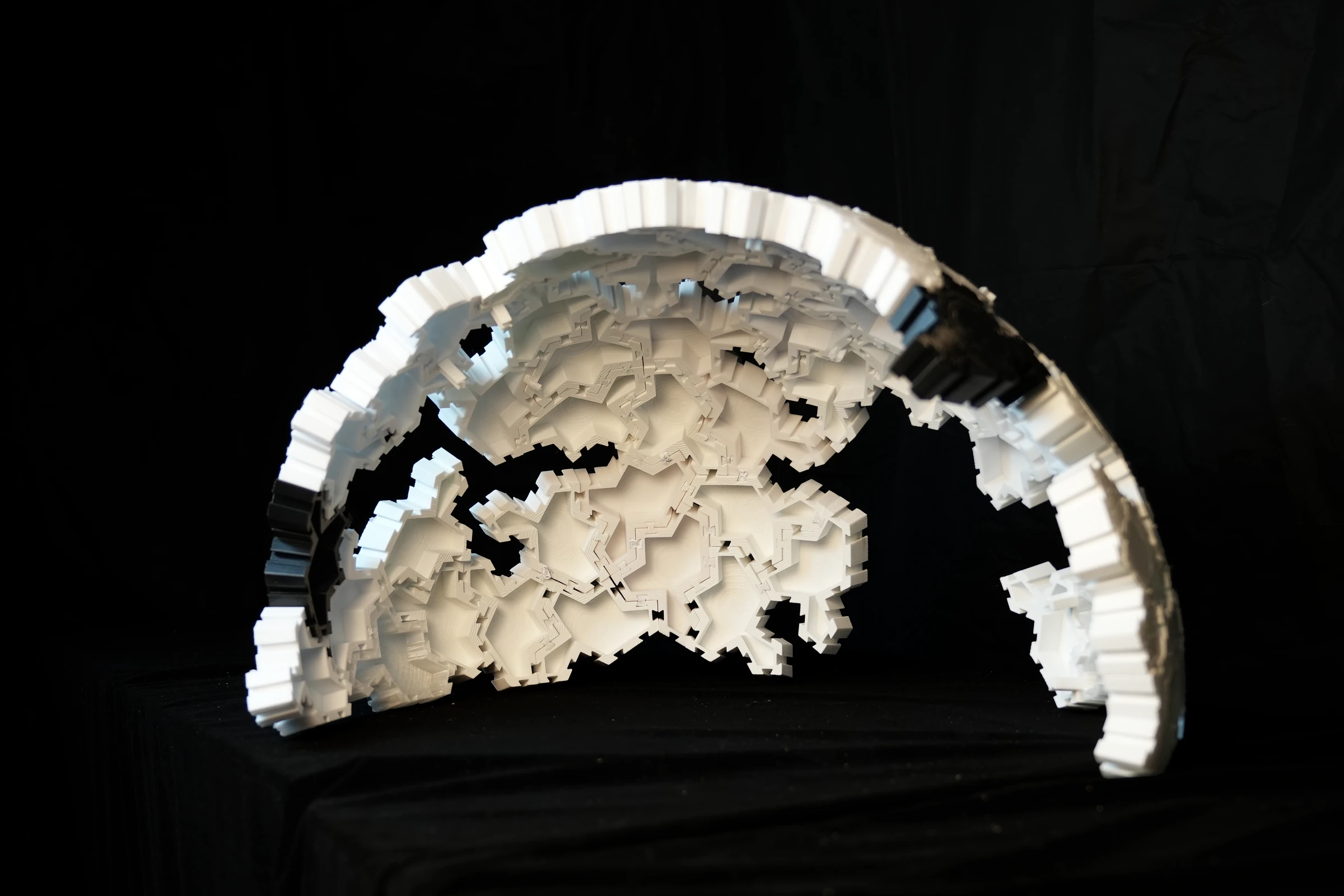 AMAS dry self-locking physical assembly prototype