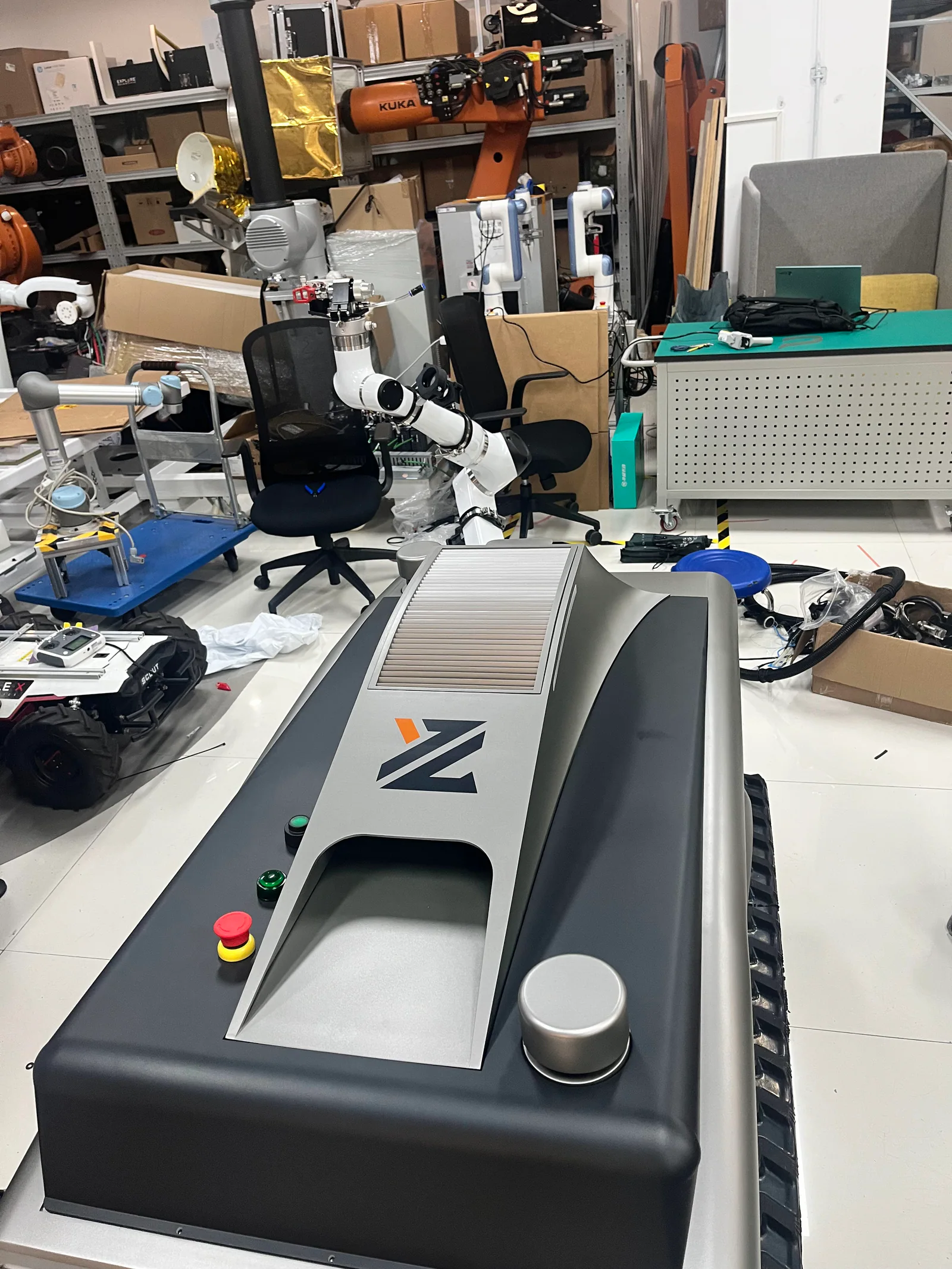 Marine tracked robot image 4